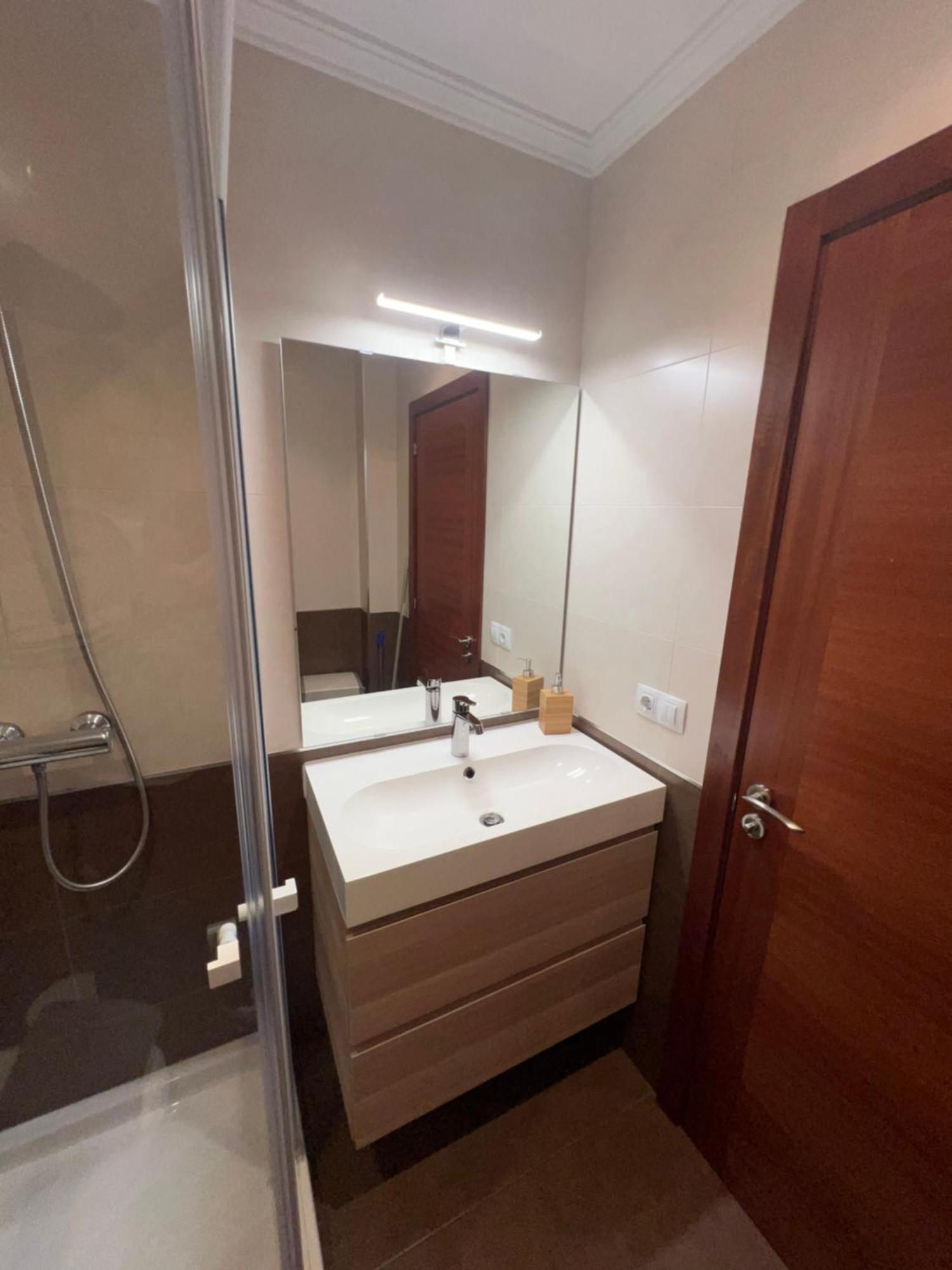 شقة A Estrenar ,Con Vistas Al Mar Y Aparcamiento Gratis En El Casco Viejo-Centro-Zona Portuaria فيجو المظهر الخارجي الصورة